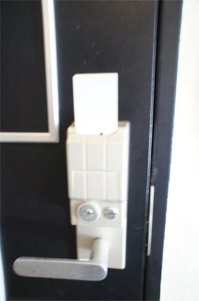 画像9:玄関ドアロック