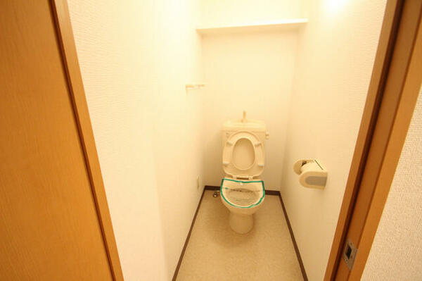画像9:個室トイレで落ち着きます