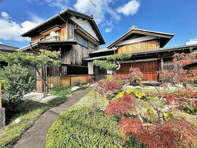 滋賀県彦根市野田山町