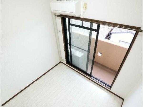 画像7:日本らしい落ち着いた雰囲気の和室です