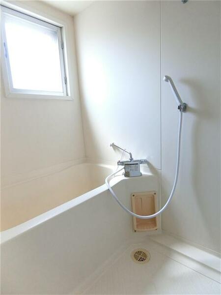 画像6:すぐに入浴できるシャワー付きバスルーム♪
