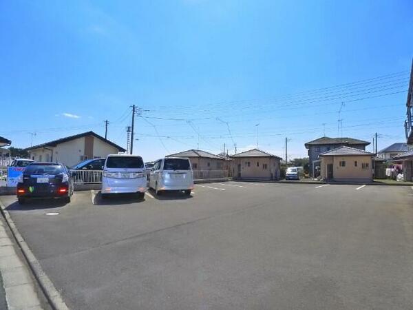 apartment 茨城県鉾田市舟木
舟木の賃貸情報を見る
物件地図