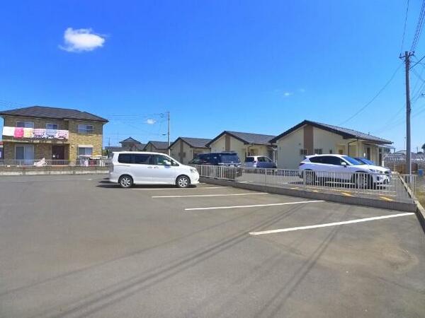 apartment 茨城県鉾田市舟木
舟木の賃貸情報を見る
物件地図