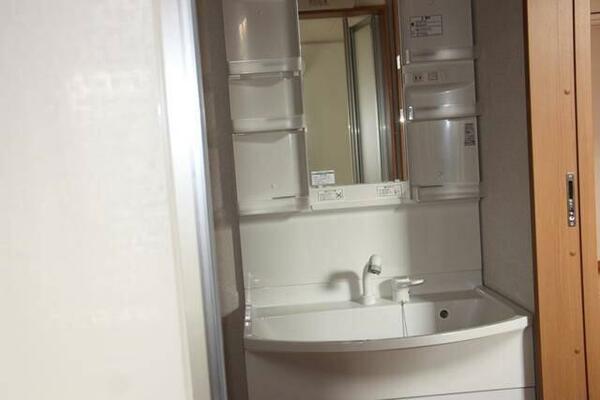 apartment 茨城県鉾田市舟木
舟木の賃貸情報を見る
物件地図