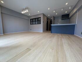 東京都世田谷区太子堂１丁目