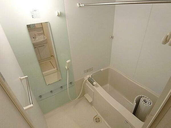 画像5:浴室乾燥完備の広々バスルーム