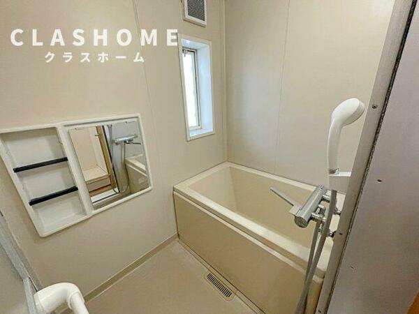 画像6:同物件の別部屋になります。