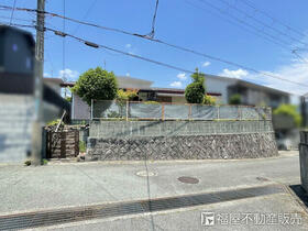 京都府亀岡市西つつじケ丘大山台１丁目