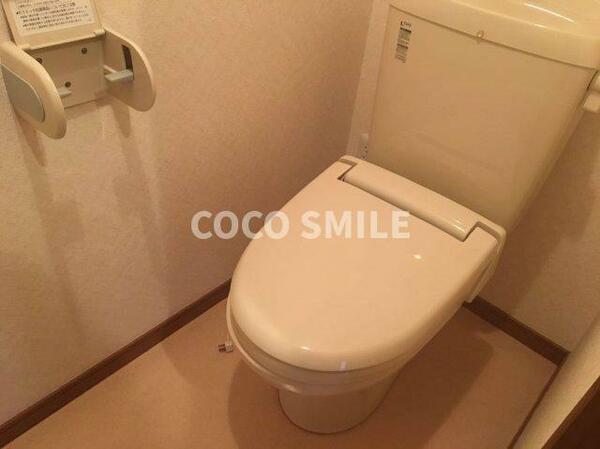 画像7:コンパクトで使いやすいトイレです 【COCO SMILE　ココスマイル】