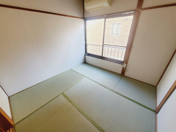 画像3:畳のお部屋です。