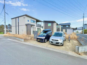 埼玉県坂戸市大字塚越