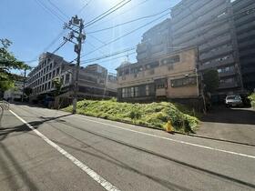 東京都新宿区西早稲田３丁目