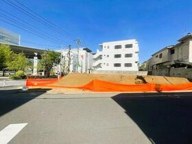 東京都世田谷区深沢５丁目