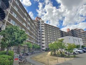 ローレルハイツ八尾１号棟