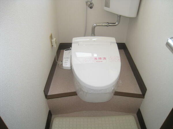 トイレ(簡易洗浄機能付便座)