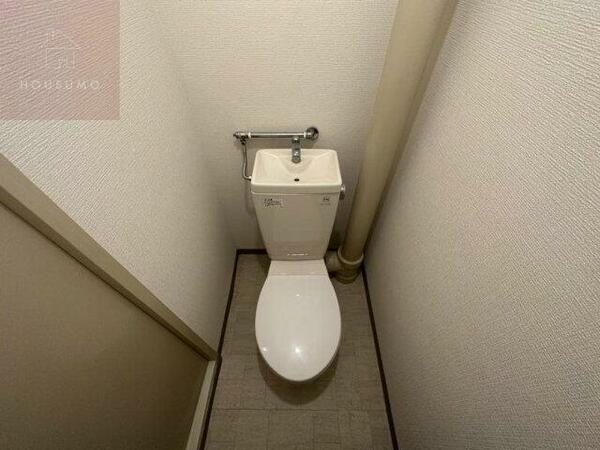 画像7:清潔感のあるトイレです