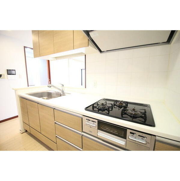 apartment 茨城県牛久市牛久町
地図を見る