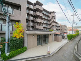 兵庫県宝塚市南ひばりガ丘３丁目