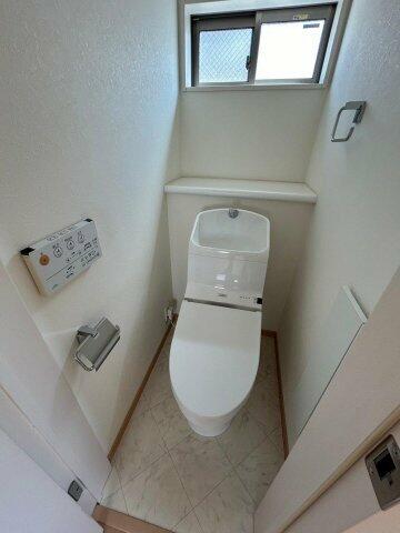 画像11:窓付き換気できるトイレです！