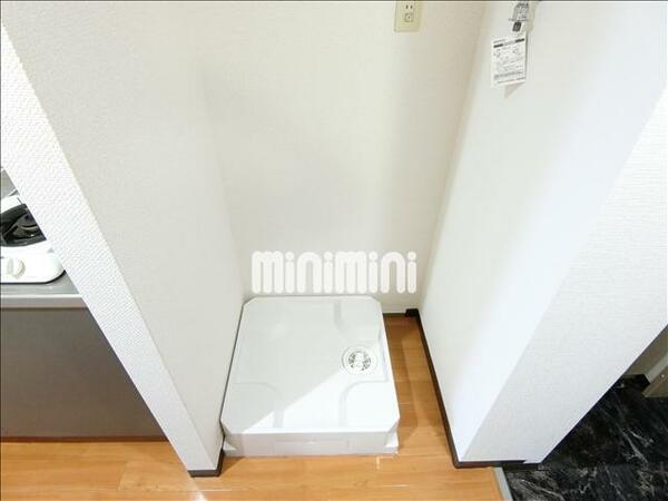 画像4:室内洗濯機置き場がございます。