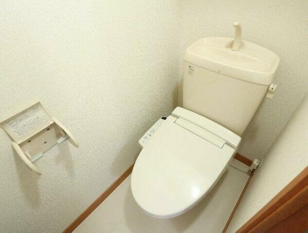 画像6:シンプルで使いやすいトイレです