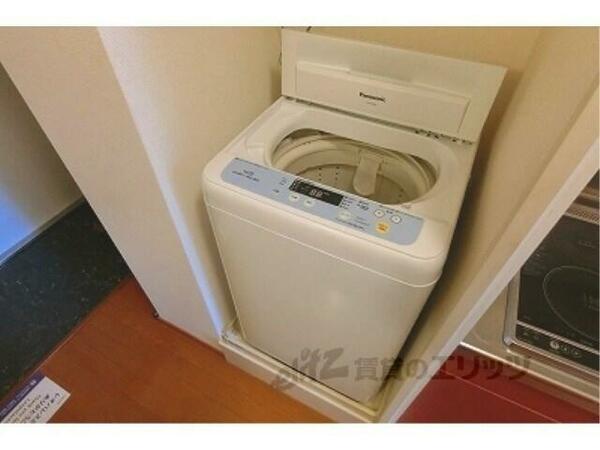 画像13:洗濯機置場