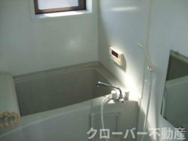 画像6:ティアナA202 浴室