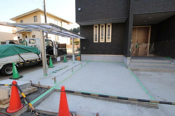 画像15:屋根付き駐輪場、自転車月額２００円です。