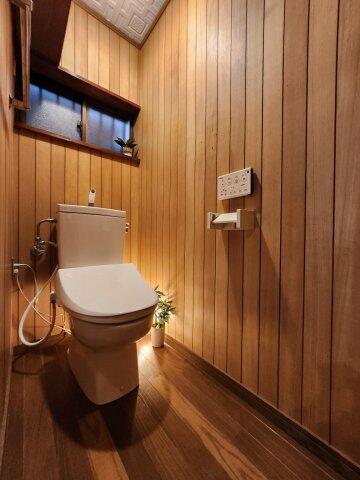 画像6:温水洗浄便座付き、ハウスクリーニング済みの清潔なトイレです