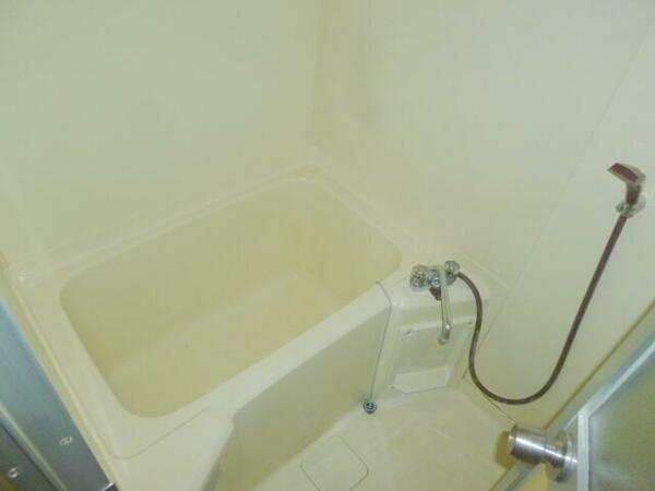 画像5:シャワー付きのお風呂