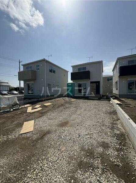 detached 埼玉県桶川市坂田東２丁目

地図を見る