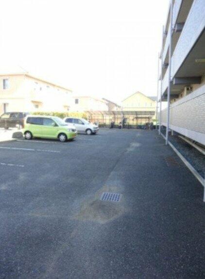 画像3:駐車場完備です