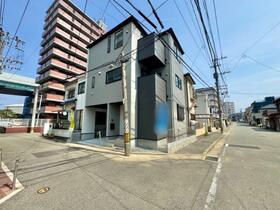 福岡県福岡市中央区港３丁目