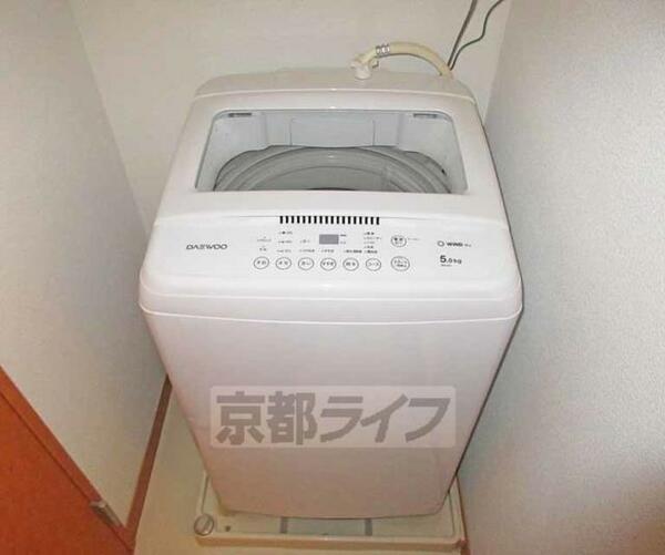 画像16:洗濯機もついてます