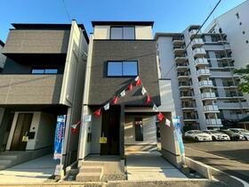 福岡県福岡市西区愛宕１丁目