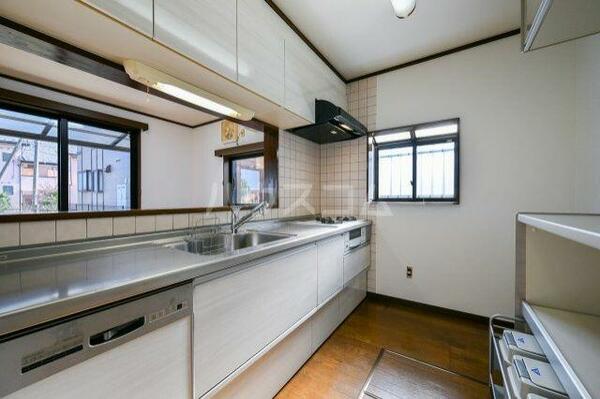 detached 埼玉県川口市長蔵２丁目

地図を見る