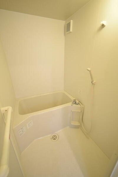 画像11:清潔感のある浴室です★
