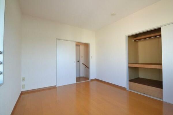 detached 東京都昭島市上川原町３丁目

地図を見る