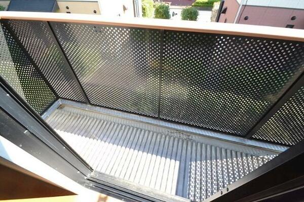 detached 東京都昭島市上川原町３丁目

地図を見る