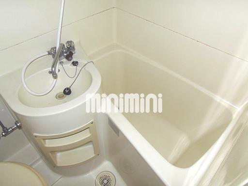 画像5:浴室です。ユニットバスでお掃除ラクラク。
