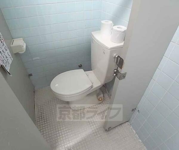 画像16:清潔感のあるトイレです。