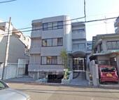 京都市上京区武者小路通烏丸西入梅屋町 3階建 築36年のイメージ