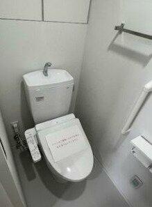 画像7:清潔感のあるトイレです