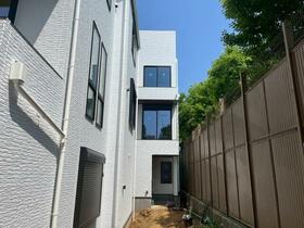 東京都品川区戸越２丁目