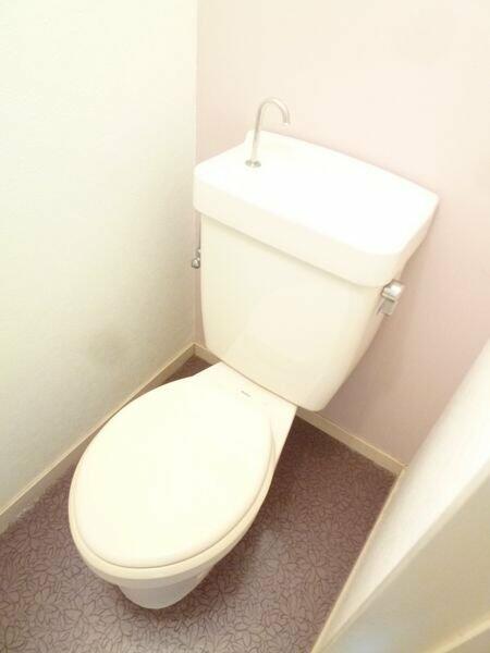 画像10:コンパクトで使いやすいトイレです