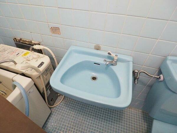 画像7:洗面台はあると便利ですね。