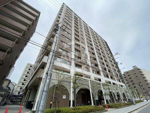 グレンパーク梅田北｜大阪府大阪市北区中崎３丁目(賃貸マンション1LDK・3階・82.47㎡)の写真 その1