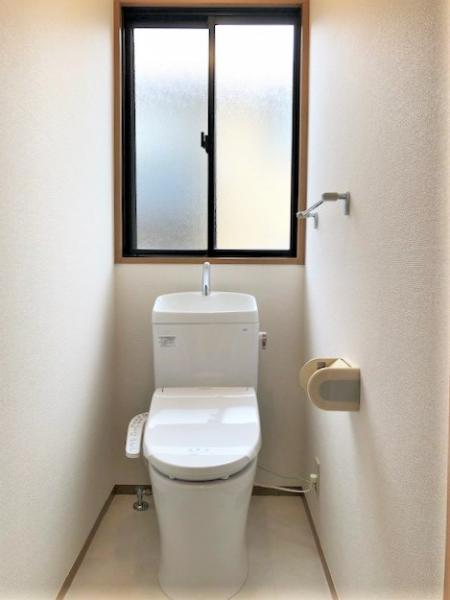 画像6:トイレは１階と２階の２ヶ所にあり（前回募集時）