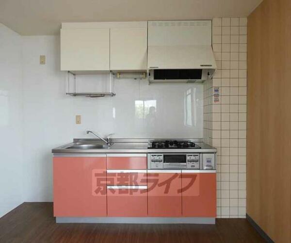 画像4:充分な広さのキッチンです。