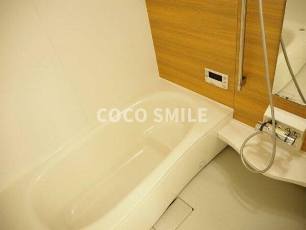 画像5:日々の疲れを癒すお風呂付です 【COCO SMILE　ココスマイル】